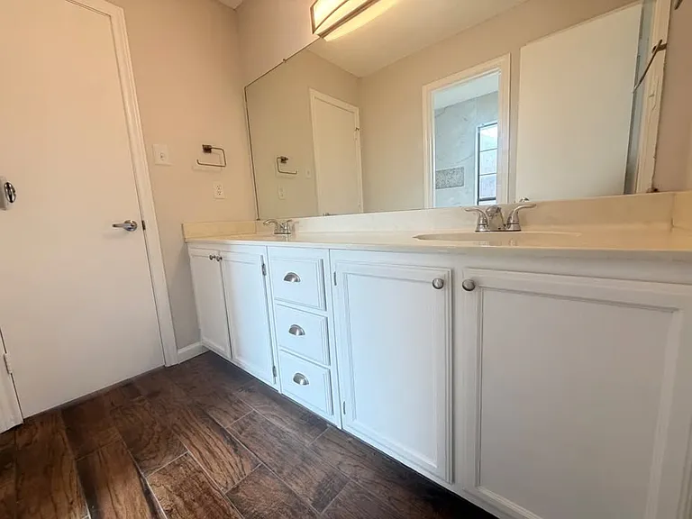1913 Wyatt Dr — Photo 16