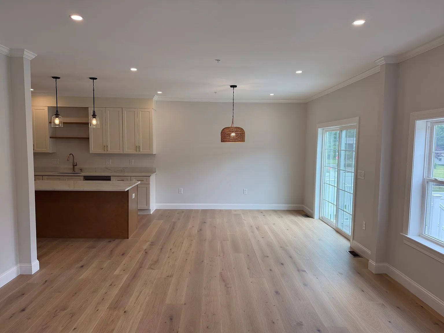 2 bed, 2.5 bath, 1855 sqft, $3,750 — Photo 1