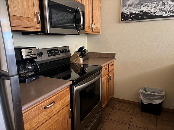5th image of 700 Lakepoint Drive UNIT A5