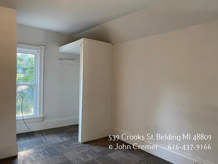 539 Crooks St — Photo 17