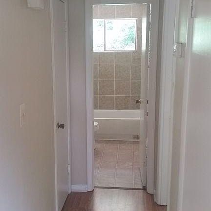 4th image of 4803 Malibu Dr