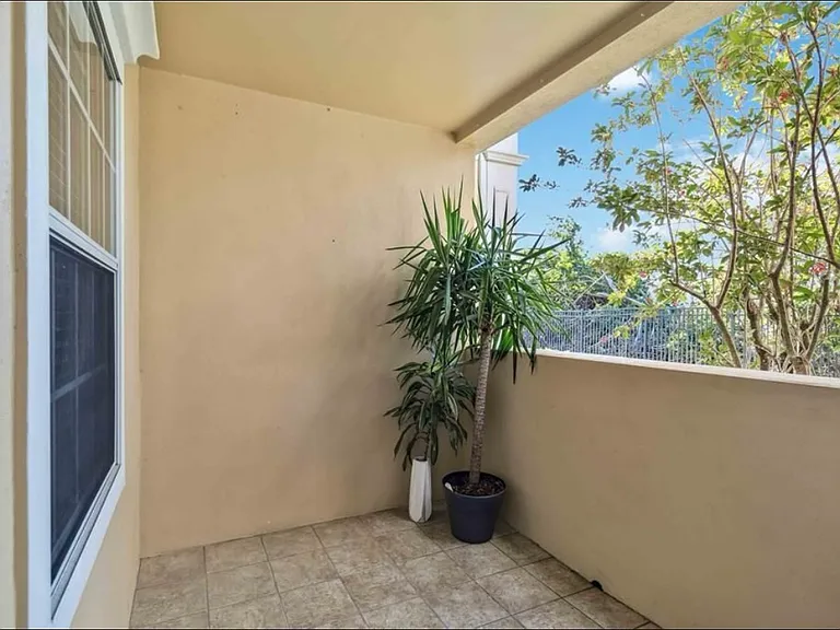 1010 Villagio Cir #108 — Photo 11