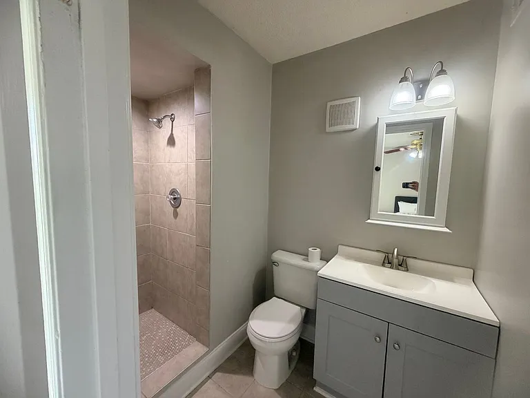 5516 Lakeshore Dr #504 — Photo 23