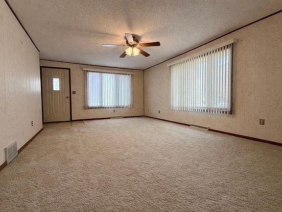 4th image of 499 E Belleview St