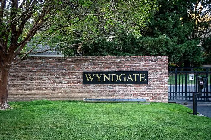 340 Wyndgate Rd — Photo 21