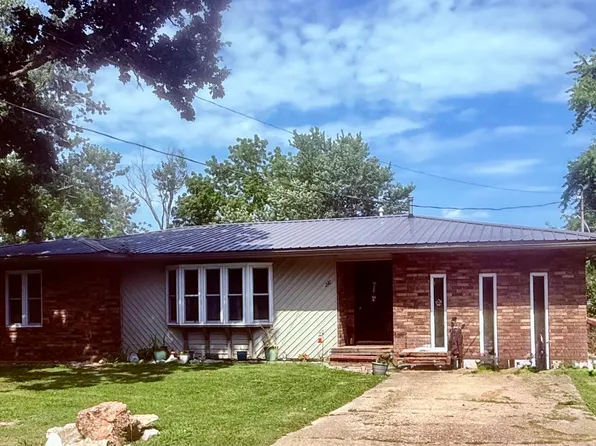 220 S Center Street, Mountain Grove, MO 65711