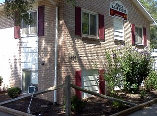 1300 Mertensia Rd APT 7, Farmington, NY 14425