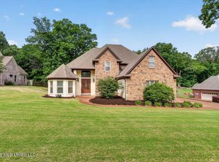 4213 Dickens Place Dr W, Southaven, MS 38672