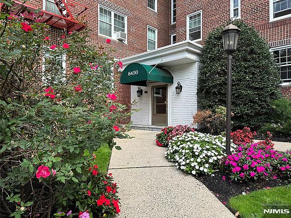 2nd image of 8450 Boulevard East #1F