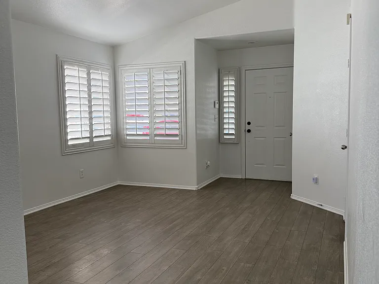 8109 Chambersberg St — Photo 5