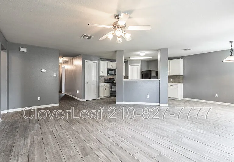 229 Hereford St — Photo 9