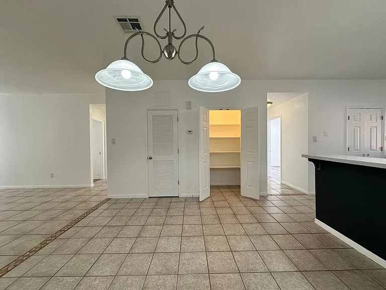 2703 Edgefield St — Photo 10