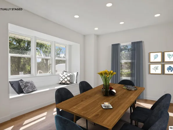 1451 Pinkney St, Omaha, NE 68110