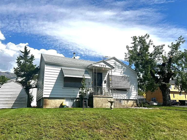 3998 S Orchard Ave #B — Photo 1