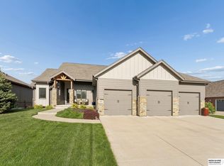 8201 N 123rd St, Omaha, NE 68142