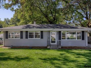 7425 Valley St, Omaha, NE 68124