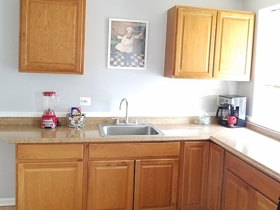 2nd image of 3758 S Hermitage Ave #2F