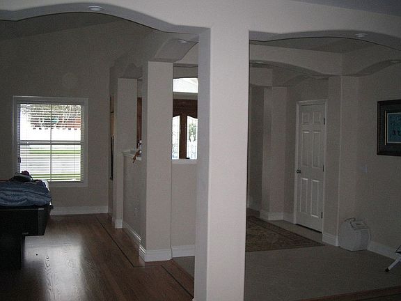 4th image of 740 Cherry Ave