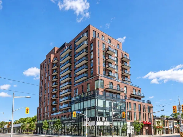 185 Alberta Ave #410, Toronto, ON M6C 0A5