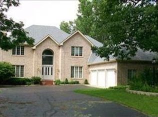 399 Wilshire Ct, Valparaiso, IN 46385