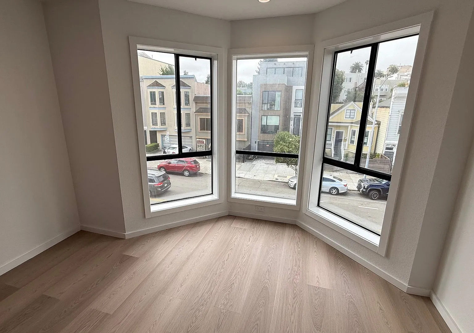 RC - 1630 Oakdale, Ave., San Francisco, CA, 94124 — Photo 3