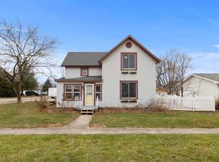 505 N Franklin St, Poynette, WI 53955