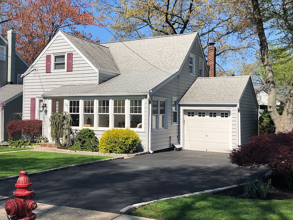 2nd image of 57 Mapes Ave