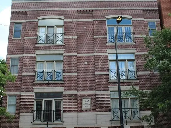 1347 W Washington Blvd APT 3A, Chicago, IL 60607