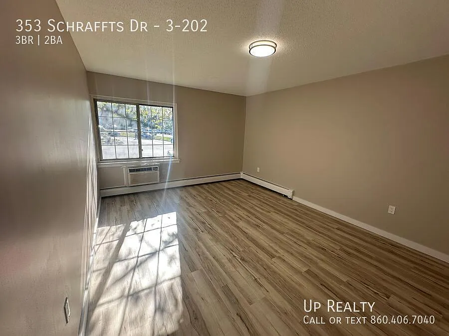 Building Photo - 353 Schraffts Dr #3-202