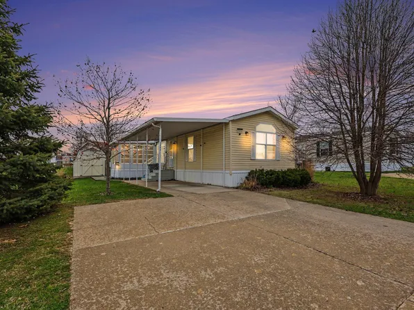 2864 Dornick Dr, Hudsonville, MI 49426