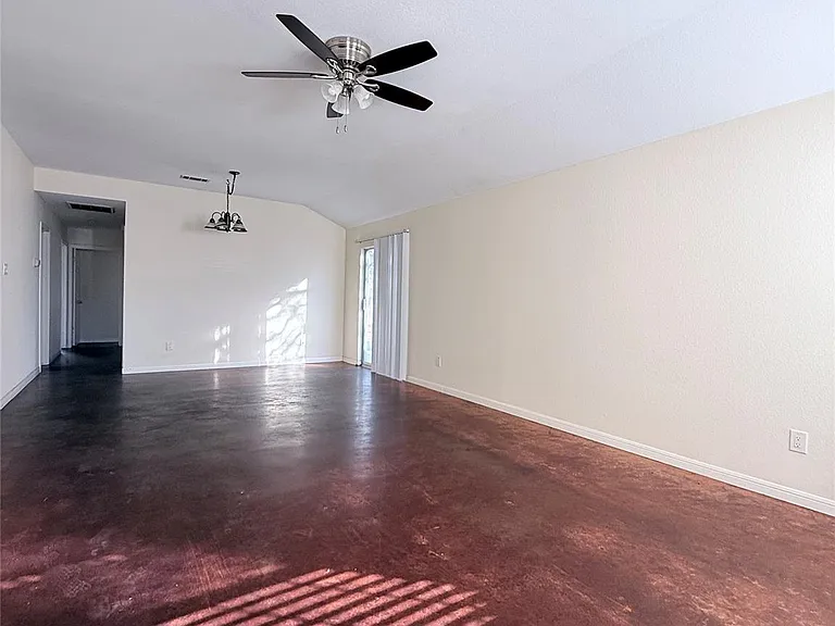 8621 Talyne Chaise Cir #B — Photo 24