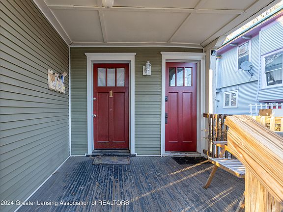2nd image of 716 W Shiawassee St