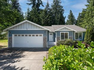 2794 Dogwood Ln, Camano Island, WA 98282