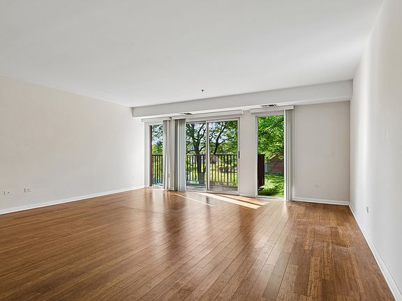 3rd image of 381 Kelburn Rd APT 214