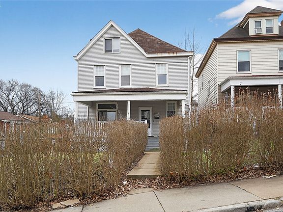 2nd image of 446 N School St