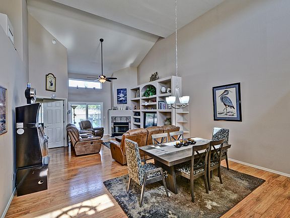4th image of 9030 W Port Royale Ln