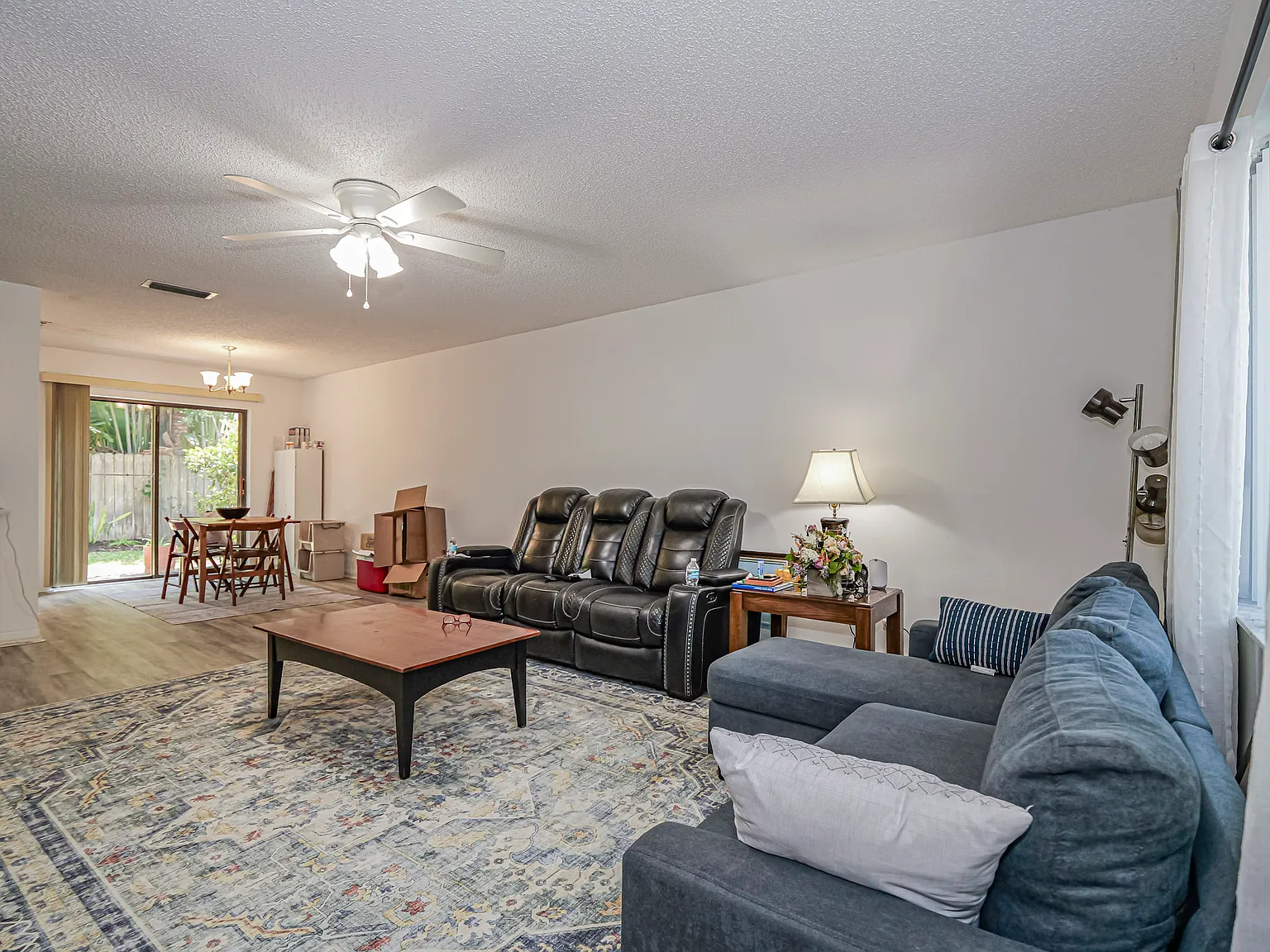 2 bed, 1250 sqft, $2,500 — Photo 2