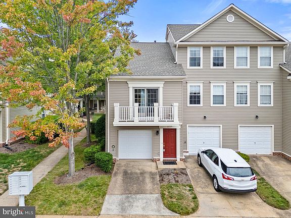 5th image of 20375 Birchmere Ter #48A