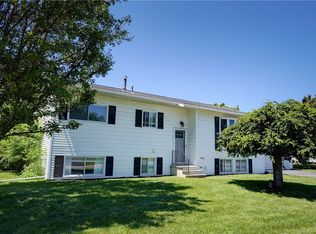 129 Beaconsfield Rd, Rochester, NY 14623