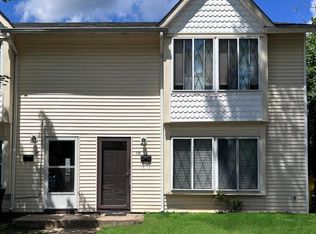 120 Williamsburg Ln, Lakewood, NJ 08701