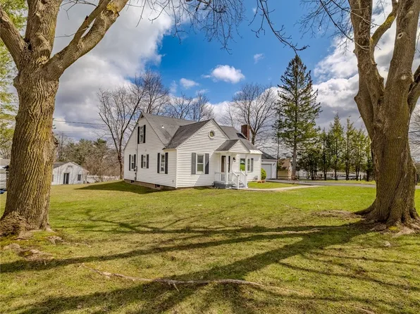 110 Harts Hill Ter, Whitesboro, NY 13492