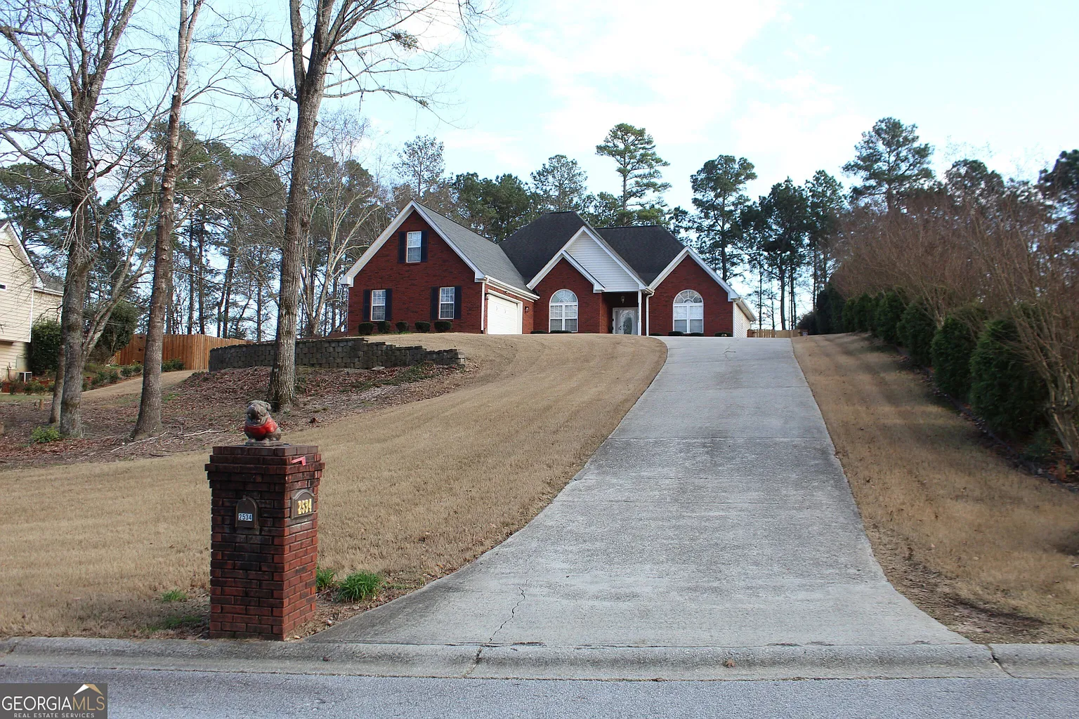 2534 Cedar Way photo 1