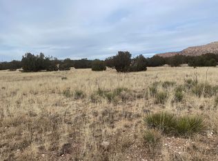 25630 W Ventura Dr, Seligman, AZ 86337