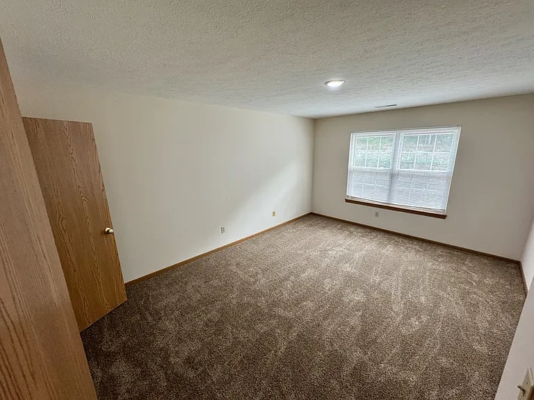 426 Oakwood Ave #I — Photo 6