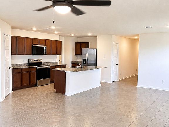 2nd image of 1710 Vista Luna Dr