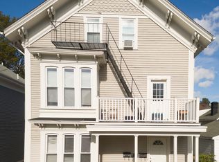 202 Lippitt St #1, Providence, RI 02906