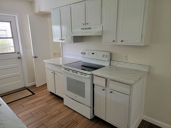 4th image of 1145 Morse Ave