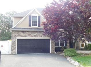 343 O Donovan Dr, East Stroudsburg, PA