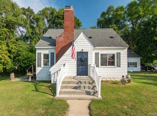 657 Monroe Ave, Mount Morris, MI 48458