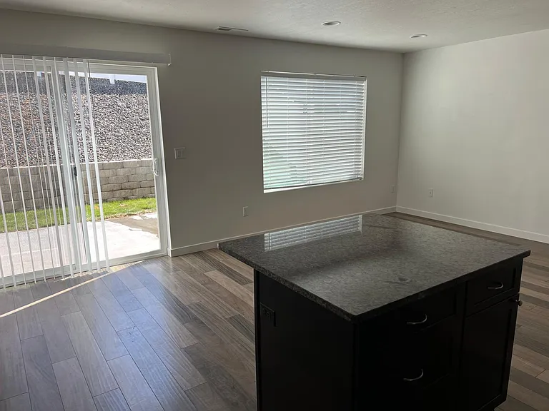 6927 Hardrock Ct — Photo 8